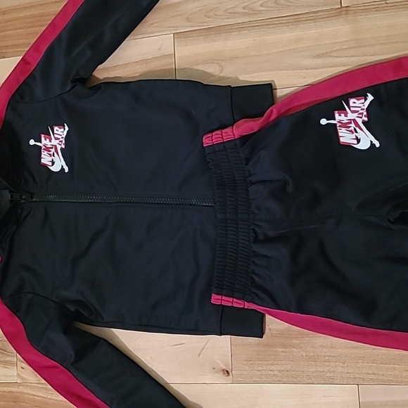 Toddler Jordan Jumpsuit - Picture 4 of 4